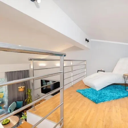 Holiday home In Bast Mit Privatem Pool